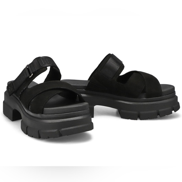 UGG Ashton Black Platform Slide Sandals Size 9 Women’s Chunky Criss Cross Strap - Picture 1 of 16